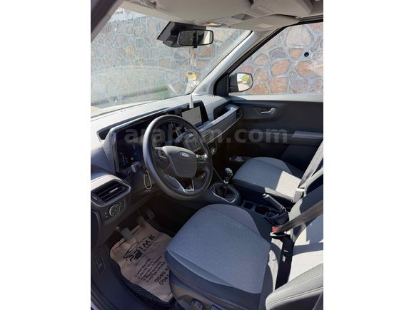 Sahibinden Ford Tourneo Courier 1.5 EcoBlue Titanium 2024 Model 