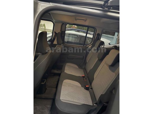 Sahibinden Ford Tourneo Courier 1.5 EcoBlue Titanium 2024 Model 