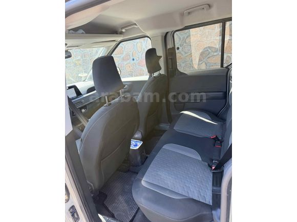Sahibinden Ford Tourneo Courier 1.5 EcoBlue Titanium 2024 Model 