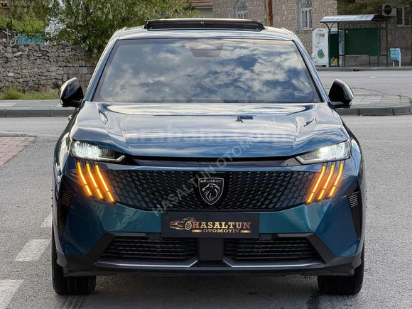 2025 HATASIZ BOYASIZ SADCE 13 BİNDE 3008 HİBRİT 145 HP CAM TAVAN