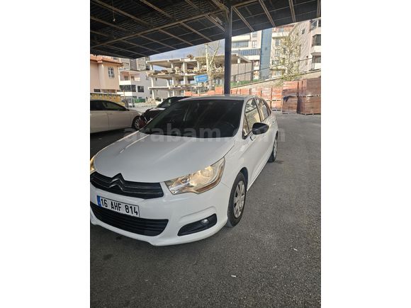 HATASIZ +BOYASIZ +ACİLLL                 2011 Model  280.000 km Beyaz