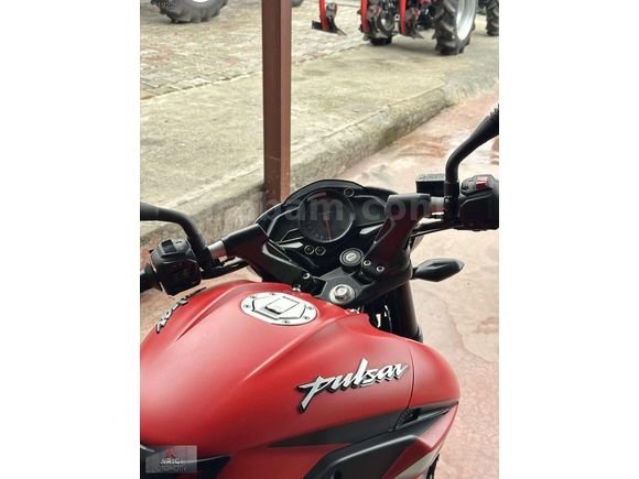 Pulsar Ns 125
