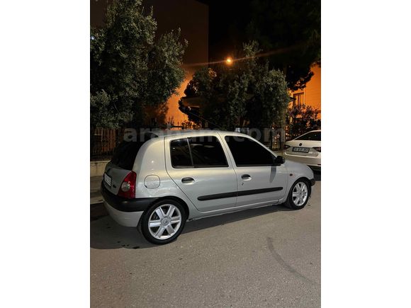 Sahibinden Renault Clio 1.6 RXT 2000 Model 