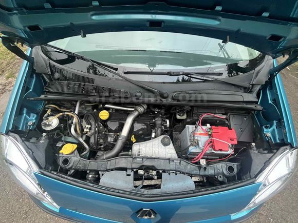 Sahibinden Renault Kangoo Multix 1.5 dCi Expression 2009 Model 