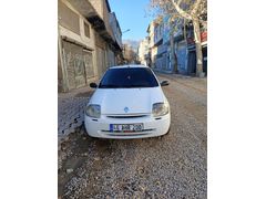 Sahibinden Renault Clio 1.4 RNA 2001 Model  214.000 km Beyaz