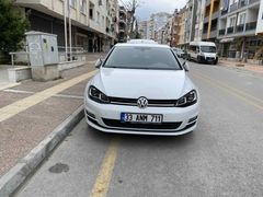 Sahibinden Volkswagen Golf 1.6 TDi BlueMotion Comfortline 2015 Model  düşük km  extra ışık + konfor paket
