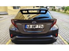 Sahibinden Toyota C-HR 1.8 Hybrid Flame 2023 Model 
