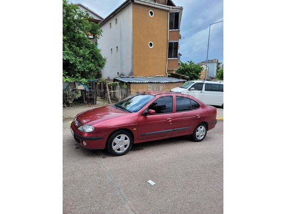124 bin Km Megane 1.6 RXi 2002