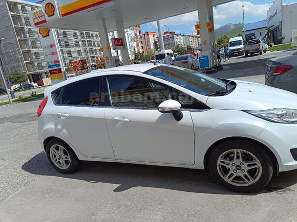 Sahibinden Ford Fiesta 1.6 Titanium 2013 Model