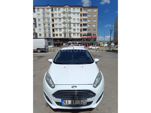 Sahibinden Ford Fiesta 1.6 Titanium 2013 Model