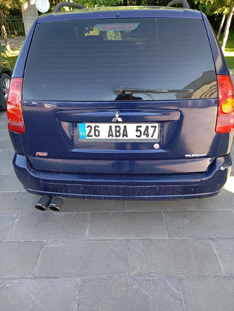 Sahibinden Mitsubishi Space Star 1.6 2005 Model 220.000 km Lacivert 2