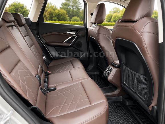 Bayandan Çok Temiz BMW iX1 eDrive20 X Line 2024 Model 
