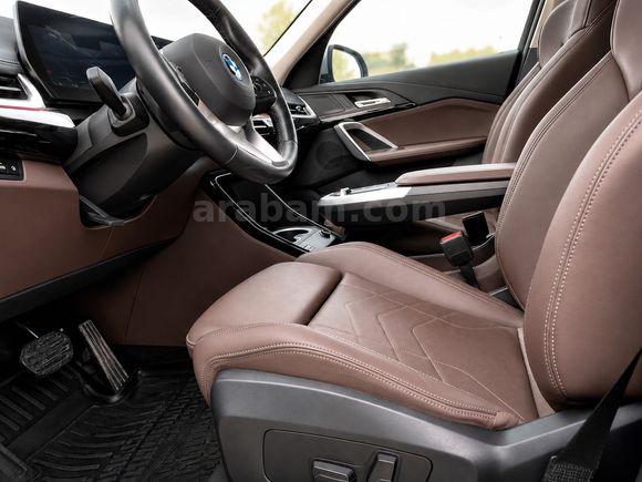 Bayandan Çok Temiz BMW iX1 eDrive20 X Line 2024 Model 