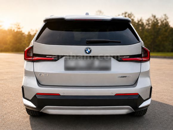 Bayandan Çok Temiz BMW iX1 eDrive20 X Line 2024 Model 