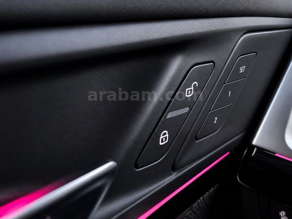 Bayandan Çok Temiz BMW iX1 eDrive20 X Line 2024 Model 
