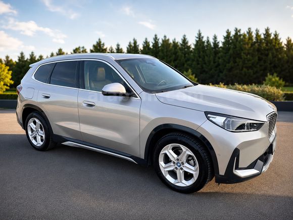Bayandan Çok Temiz BMW iX1 eDrive20 X Line 2024 Model 