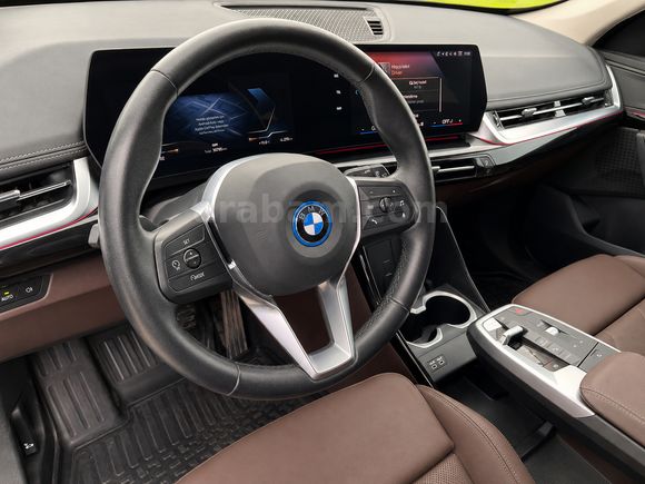 Bayandan Çok Temiz BMW iX1 eDrive20 X Line 2024 Model 
