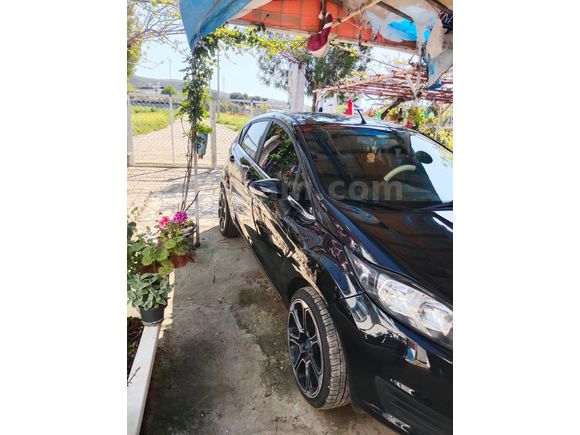 Sahibinden Ford Fiesta 1.25 Trend 2013 Model