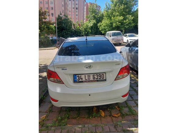Sahibinden Hyundai Accent Blue 1.6 CRDI Mode  2015 Model