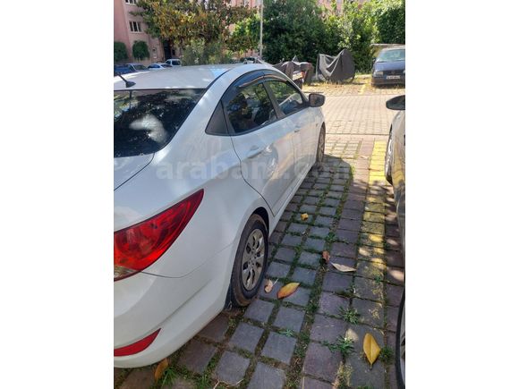 Sahibinden Hyundai Accent Blue 1.6 CRDI Mode  2015 Model