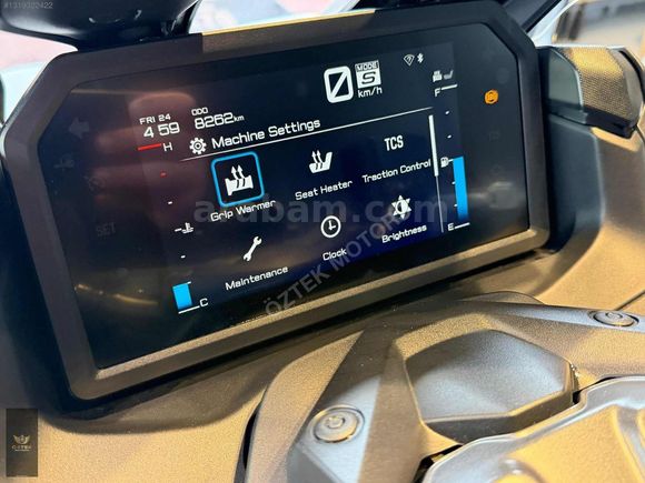 ÖZTEK MOTORSTAN YAMAHA TMAX 560 HATASIZ BOYASIZ TRAMERSİZ