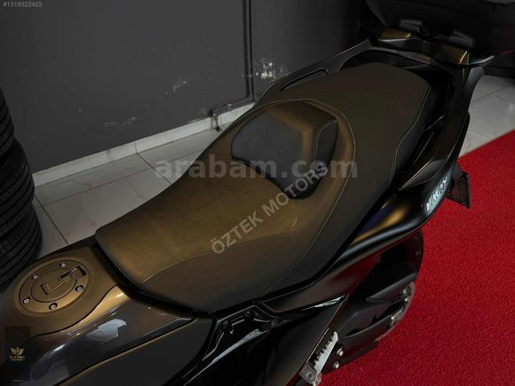 ÖZTEK MOTORSTAN YAMAHA TMAX 560 HATASIZ BOYASIZ TRAMERSİZ
