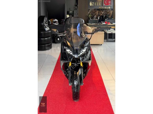 ÖZTEK MOTORSTAN YAMAHA TMAX 560 HATASIZ BOYASIZ TRAMERSİZ