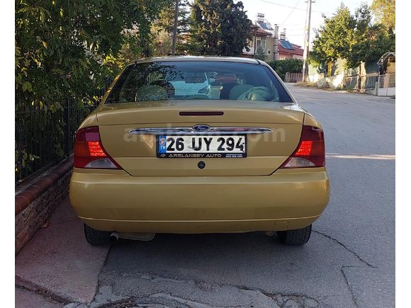 Sahibinden Ford Focus 2.0 Ghia 2000 Model