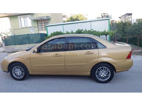 Sahibinden Ford Focus 2.0 Ghia 2000 Model