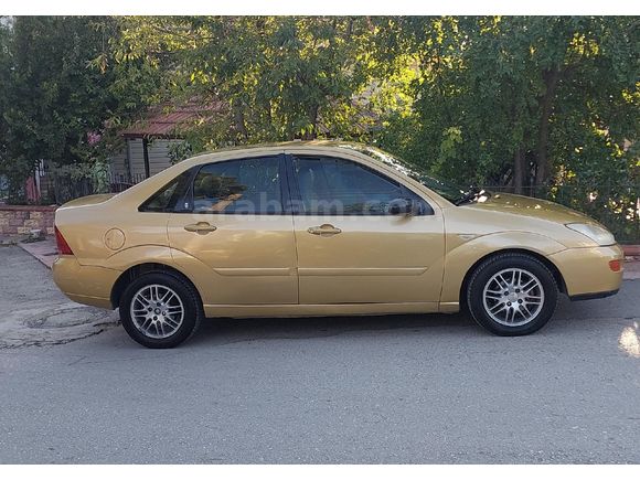 Sahibinden Ford Focus 2.0 Ghia 2000 Model