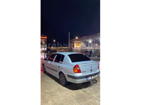 Temiz aile aracı Renault Clio 1.4 Expression  