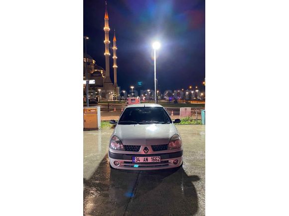 Temiz aile aracı Renault Clio 1.4 Expression  