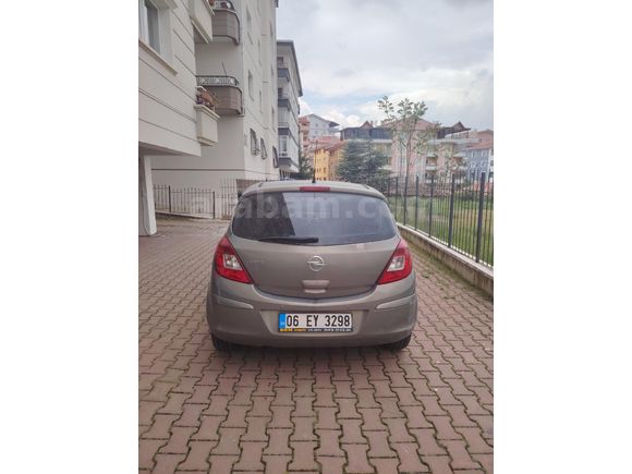 Öğretmenden Opel corsa 1.4 twinport enjoy 2012 model lpg 138.000 km