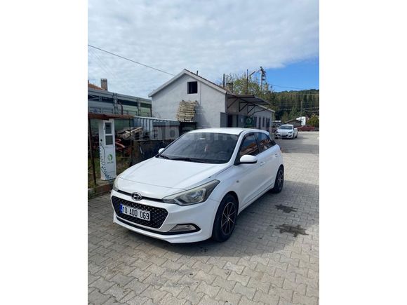 Sahibinden Hyundai i20 1.2 MPI Style 2016 Model