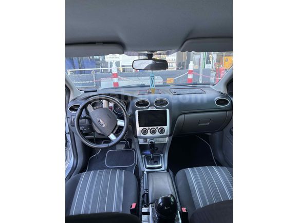 2011 model Ford Focus 1.6 otomatik Benzin-LPG