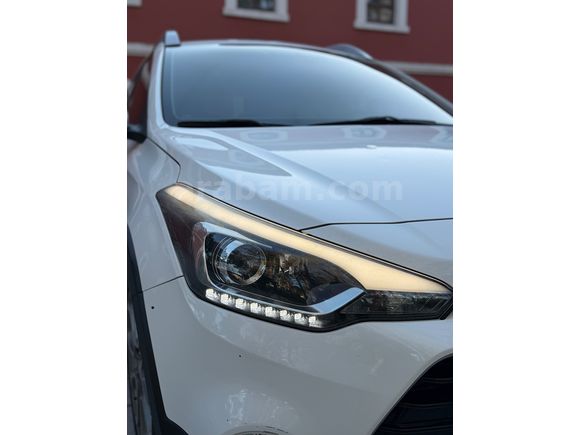 Sahibinden Hyundai i20 Active 1.4 MPi Elite 2017 Model 