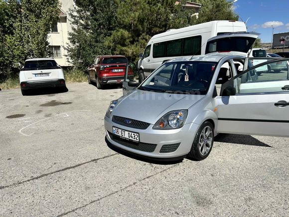 Sahibinden Ford Fiesta 1.4 TDCi Comfort 2004 Model 