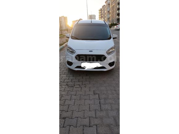 Sahibinden Ford Tourneo Courier 1.5 TDCi Titanium 2020 Model  126.000 km Beyaz