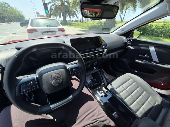 Sahibinden Citroen C4 X 1.2 PureTech Max 2025 Model  6001km Kırmızı sun roof