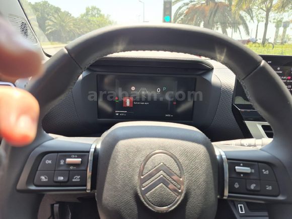 Sahibinden Citroen C4 X 1.2 PureTech Max 2025 Model  6001km Kırmızı sun roof