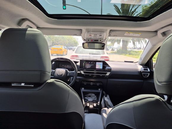 Sahibinden Citroen C4 X 1.2 PureTech Max 2025 Model  6001km Kırmızı sun roof