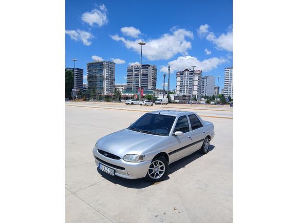 Sahibinden Ford Escort 1.6 CLX 1996 Model