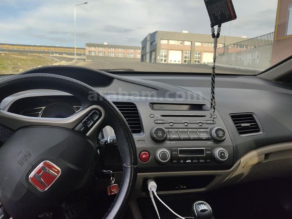 Sahibinden Honda Civic 1.6i VTEC Elegance 2010 Model