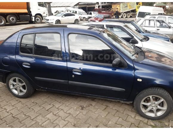 Sahibinden Renault Clio 1.4 2002 Model