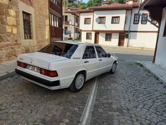 NADİR KALANLARDAN 190 E 2.0 