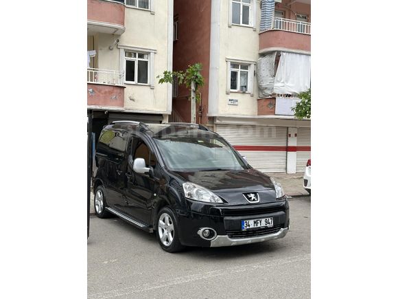 Sahibinden Peugeot Partner 1.6 HDI Premium Pack 2010 Model sıfır motor yapılı