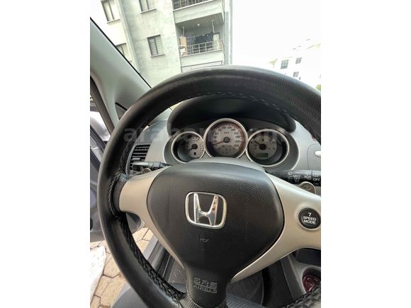 Sahibinden Honda Jazz 1.4 LS 2005 Model 