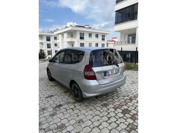 Sahibinden Honda Jazz 1.4 LS 2005 Model 
