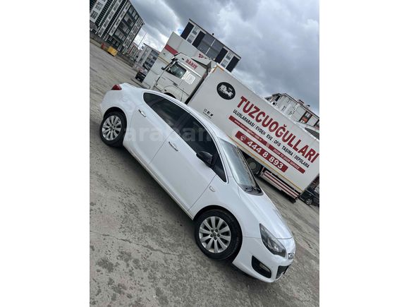 Sahibinden Opel Astra 1.4 T Sport 2015 Model  97.000 km Beyaz