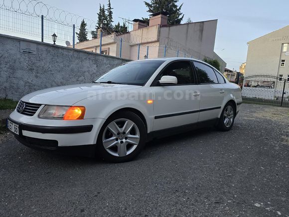 2000 MODEL PASSAT 1.8 COMFORTLINE